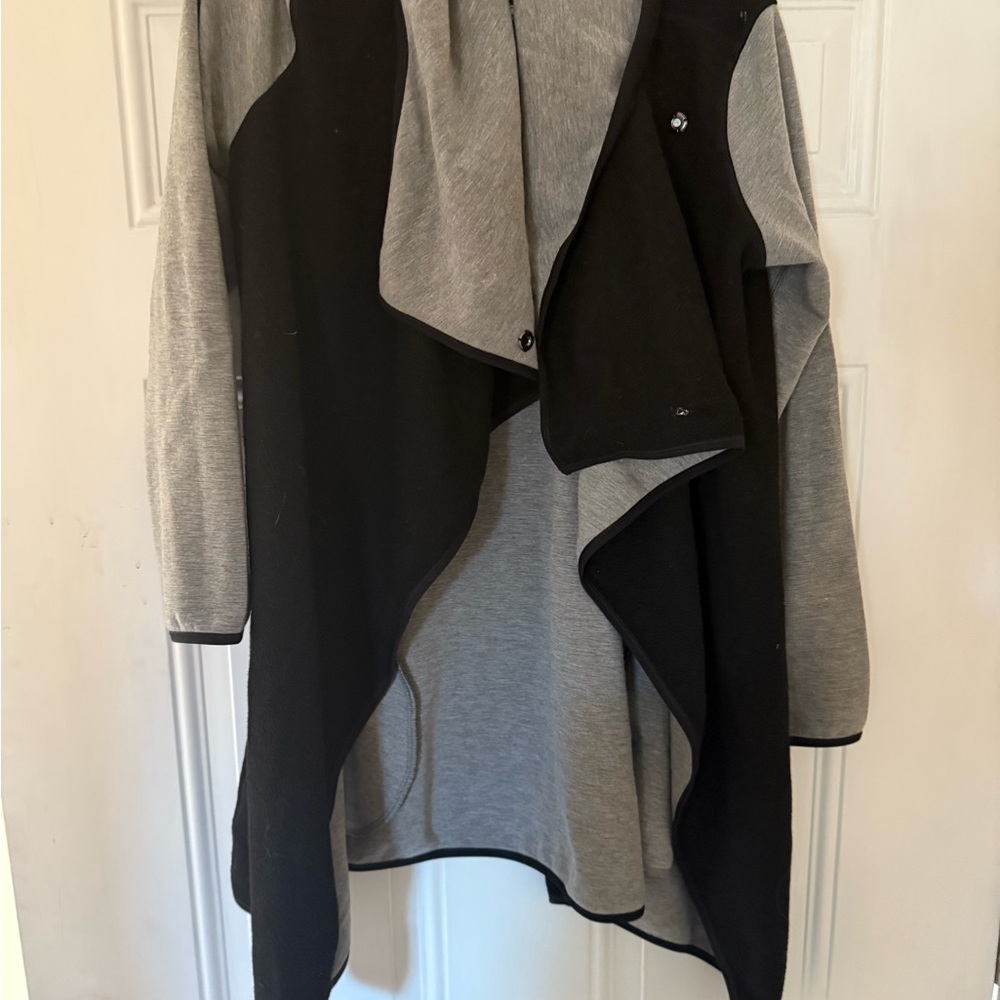 Stylish Black and Gray Open Front Cardigan